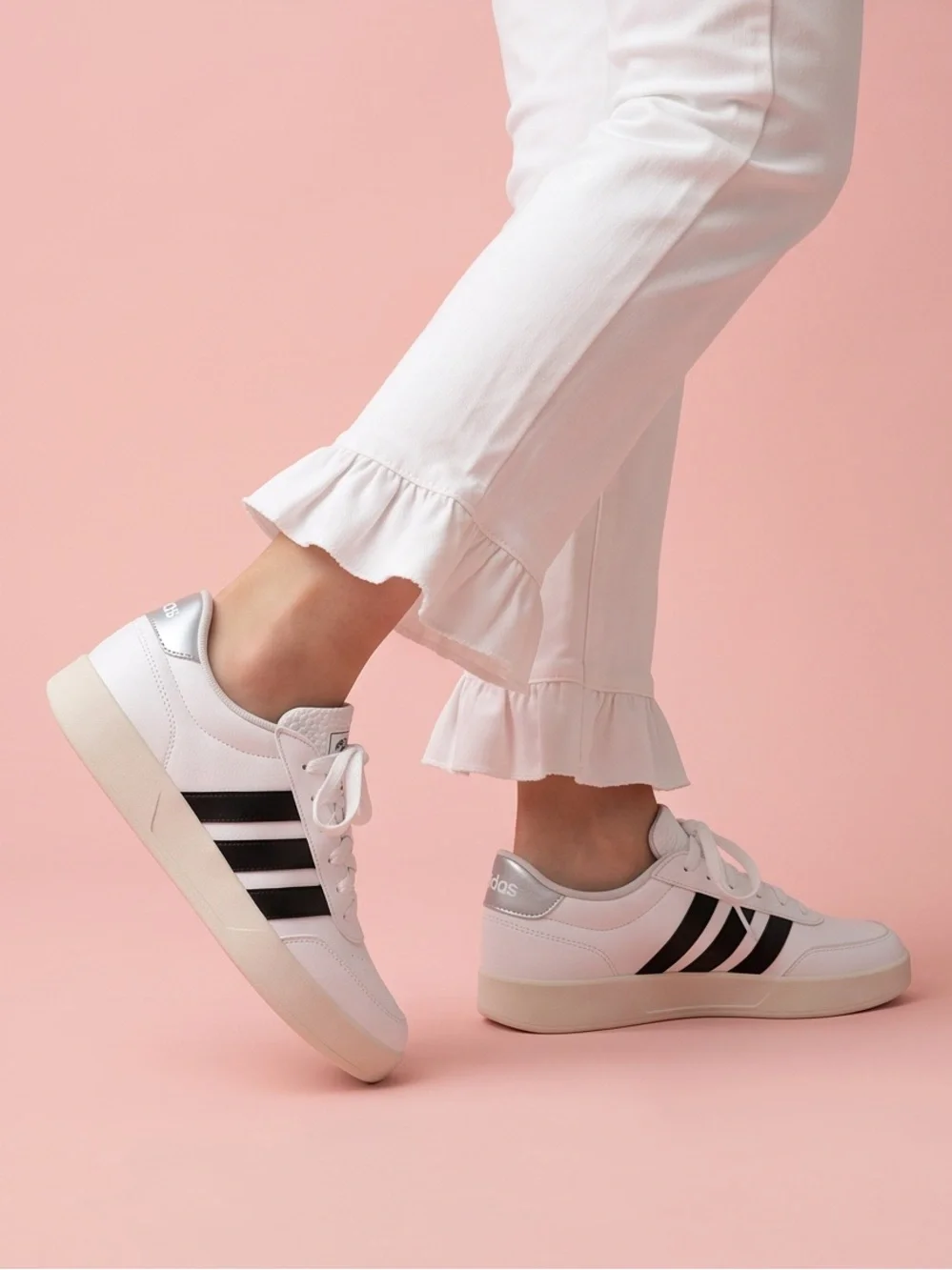 ADIDAS women’s white black stripe sportswear sneakers size NWT